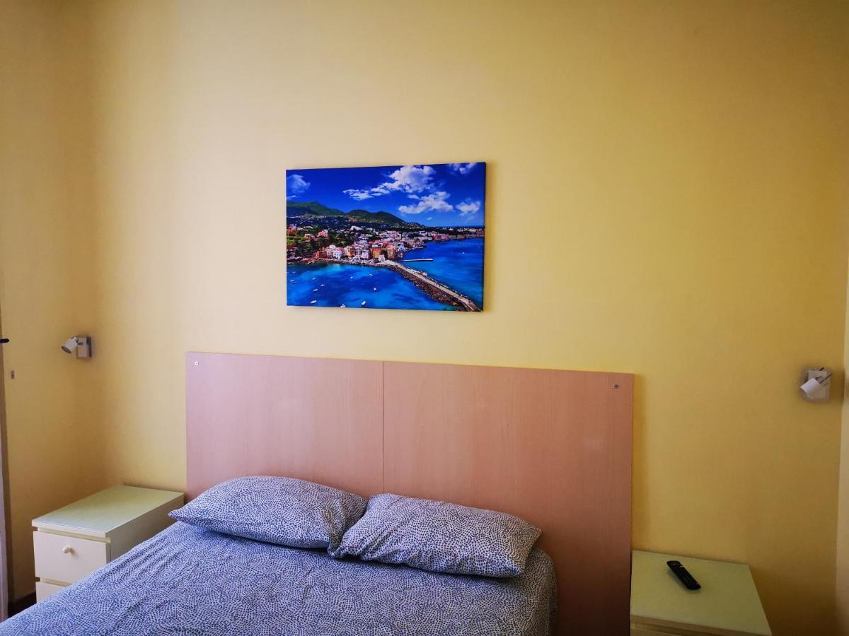 Casa Cupiello Via Chiaia - Casa Vacanze Ad Uso Esclusivo Наполи Екстериор снимка